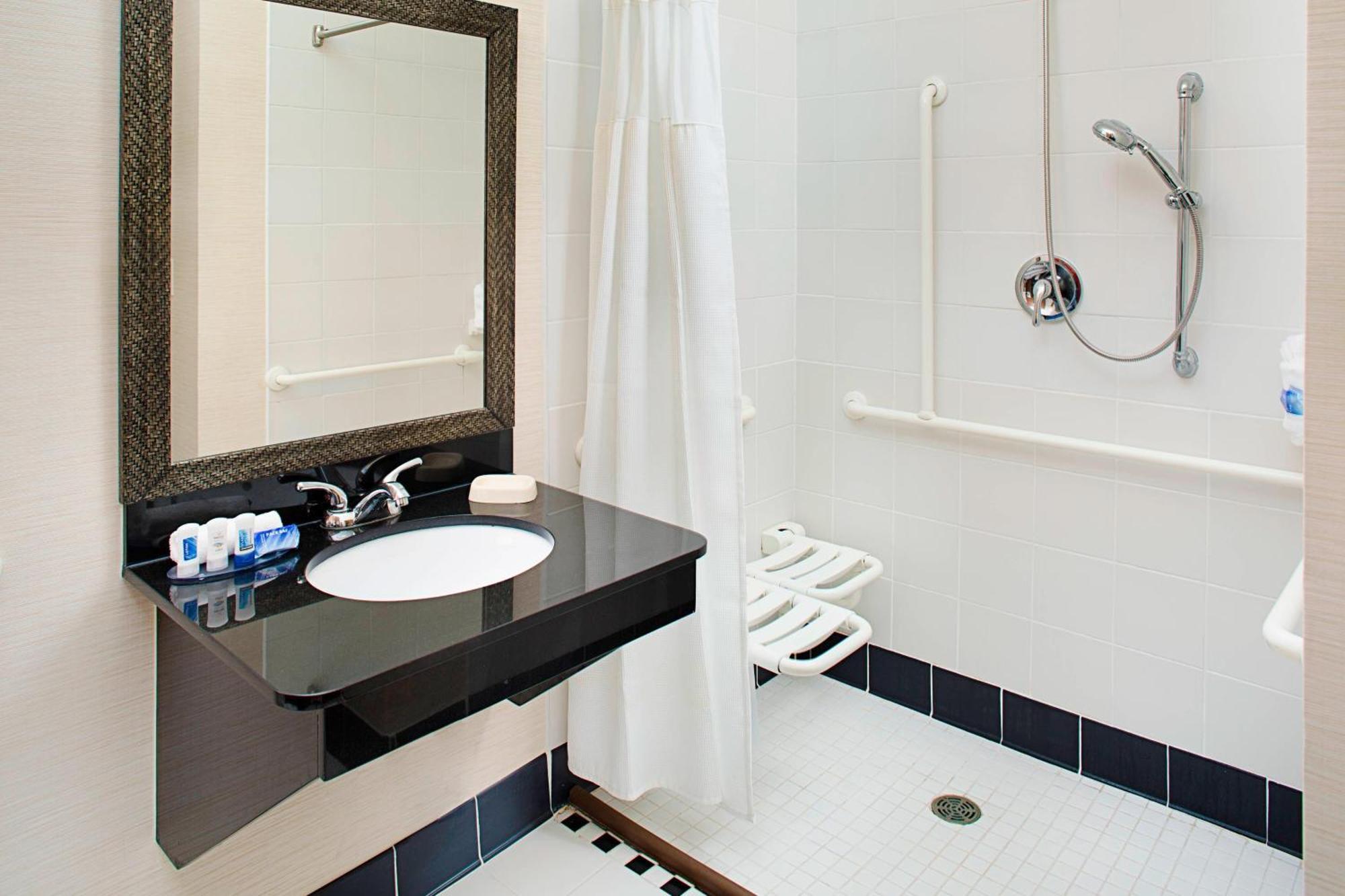 Fairfield Inn & Suites By Marriott San Antonio Seaworld / Westover Hills Екстер'єр фото