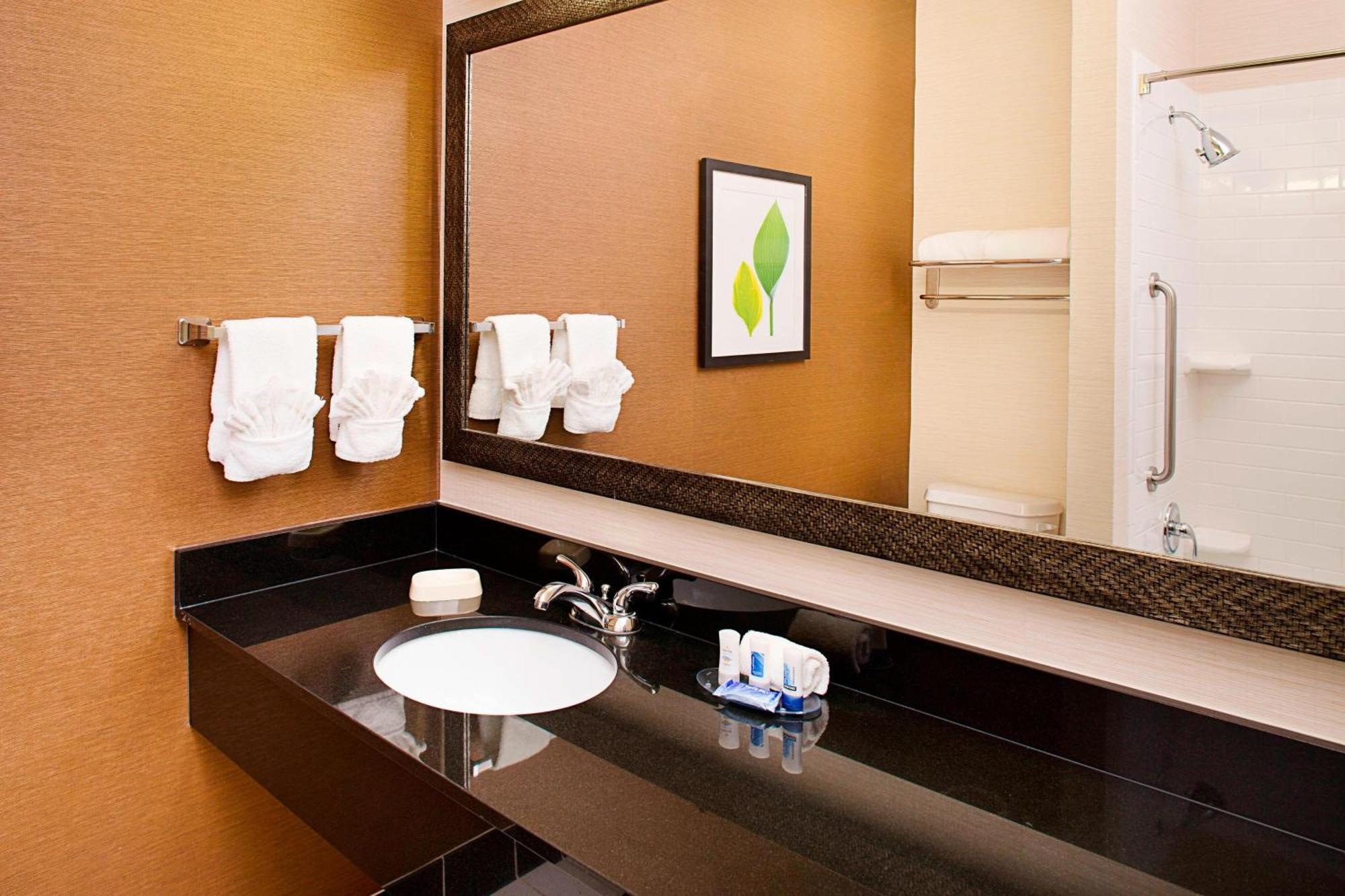 Fairfield Inn & Suites By Marriott San Antonio Seaworld / Westover Hills Екстер'єр фото