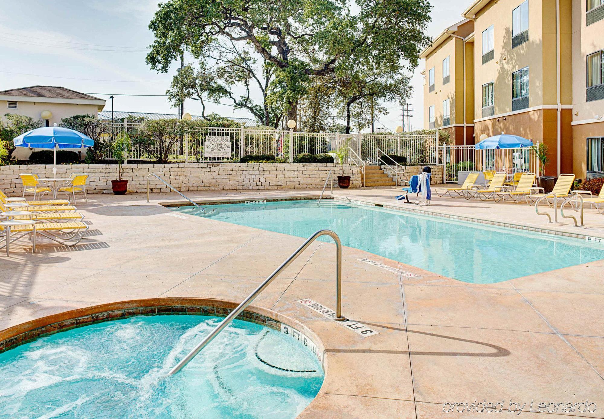 Fairfield Inn & Suites By Marriott San Antonio Seaworld / Westover Hills Екстер'єр фото
