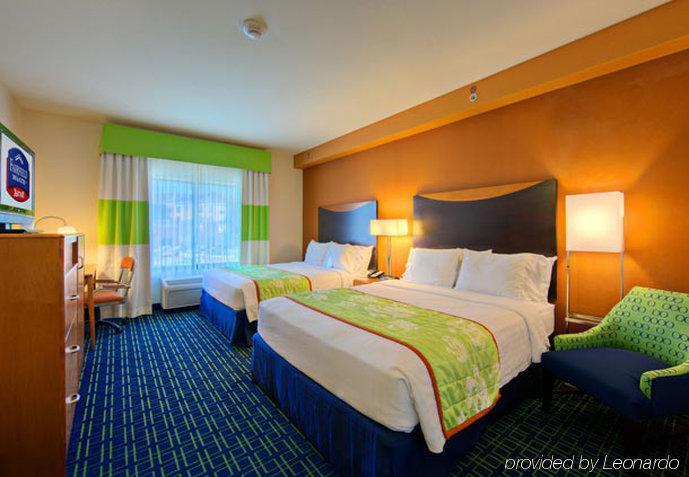 Fairfield Inn & Suites By Marriott San Antonio Seaworld / Westover Hills Екстер'єр фото