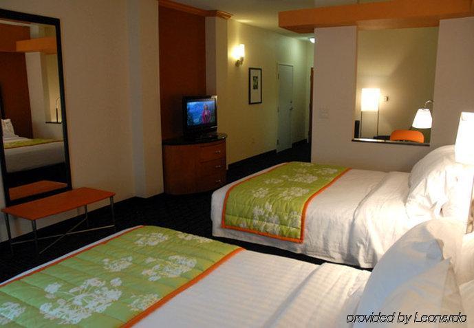 Fairfield Inn & Suites By Marriott San Antonio Seaworld / Westover Hills Екстер'єр фото