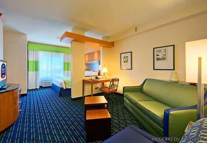 Fairfield Inn & Suites By Marriott San Antonio Seaworld / Westover Hills Екстер'єр фото